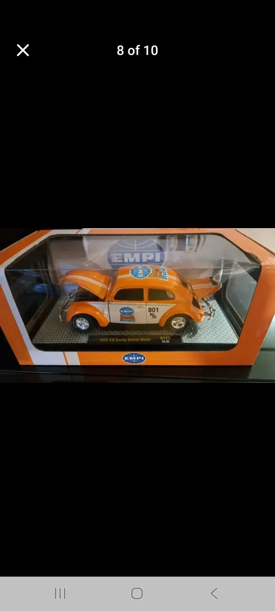 M2 machines EMPI 1952 VW Beetle Deluxe Model Car image indicator(8)