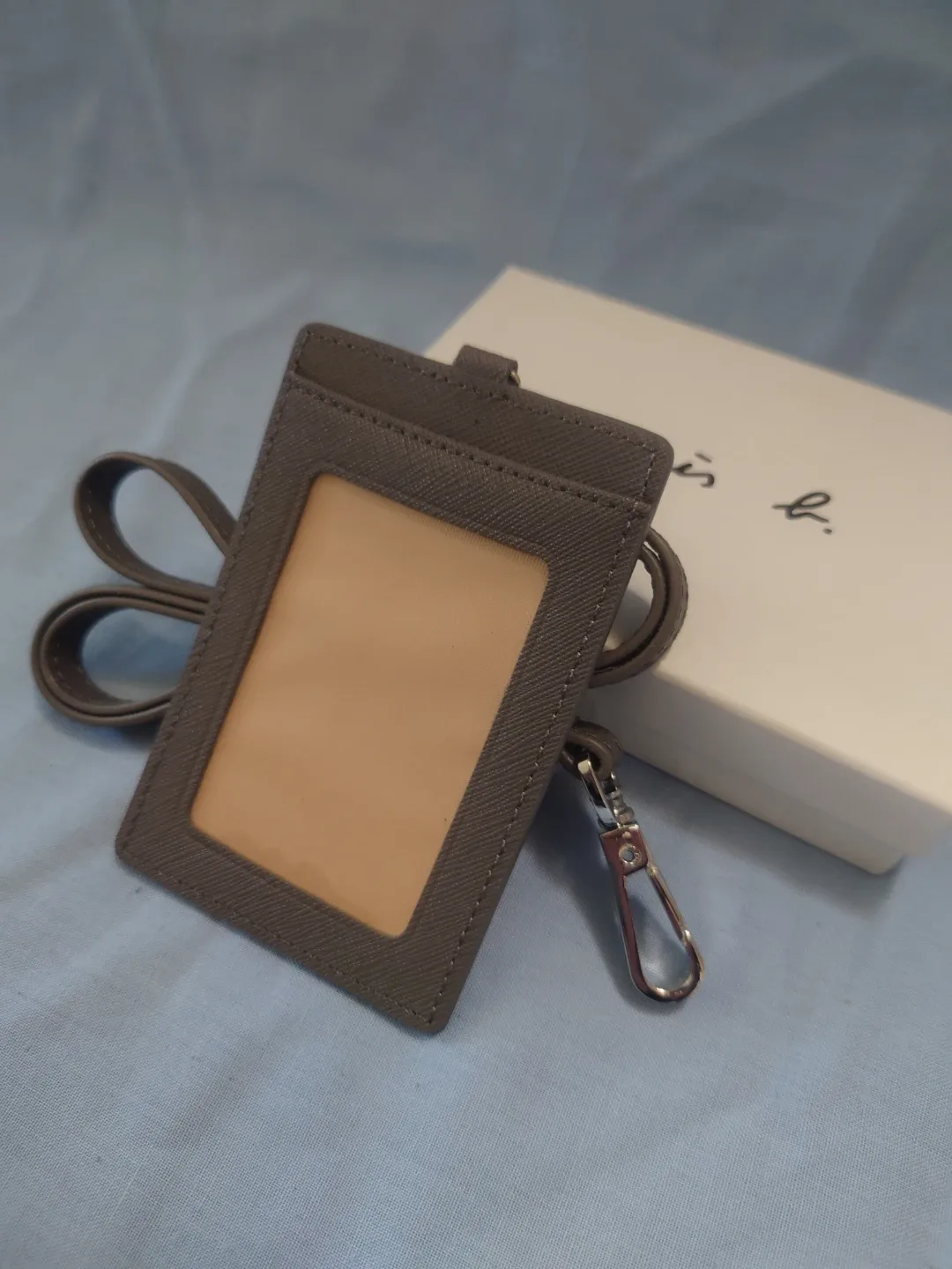 Agnes b. ID Card Holder - Grey image indicator(2)