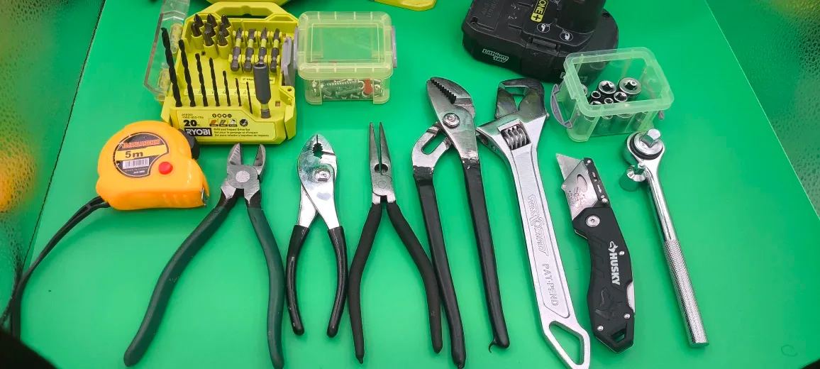 Ryobi ONE+ Drill & Impact Driver Kit image indicator(9)