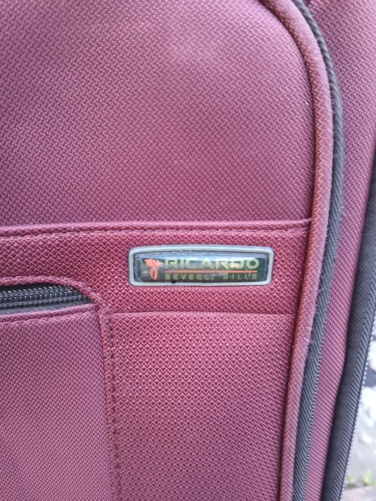 RICARDO BEVERLY HILLS rolling carry on luggage #cleanout image indicator(2)