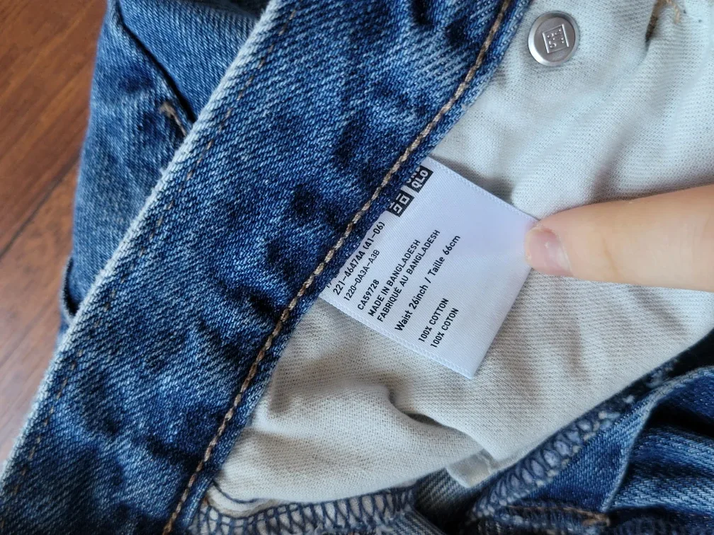 Uniqlo Jeans, Wide Straight, Size 26 image indicator(5)