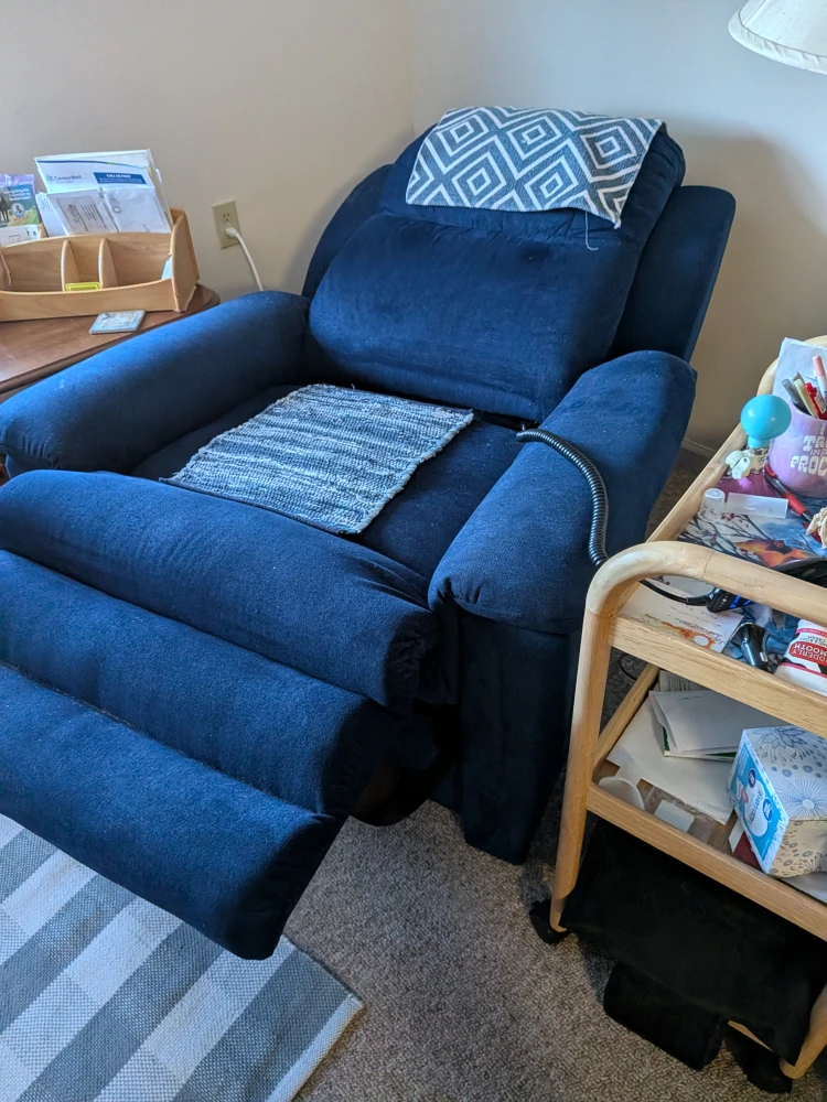Blue Lift Chair Recliner - photo 4