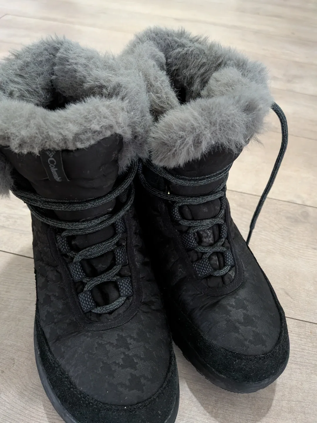 Columbia women winter boots 7.5