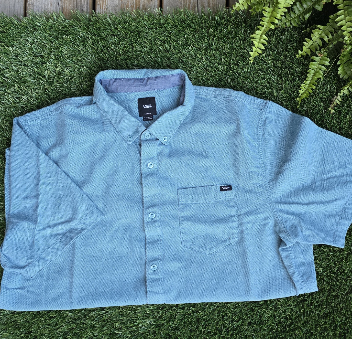Vans Classic Fit Button-Up Shirt - X-Large