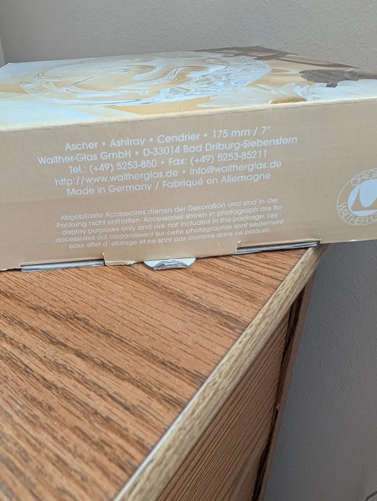 GIFTABLE - Walther Glas Dish/Ashtray - brand new in package image indicator(6)