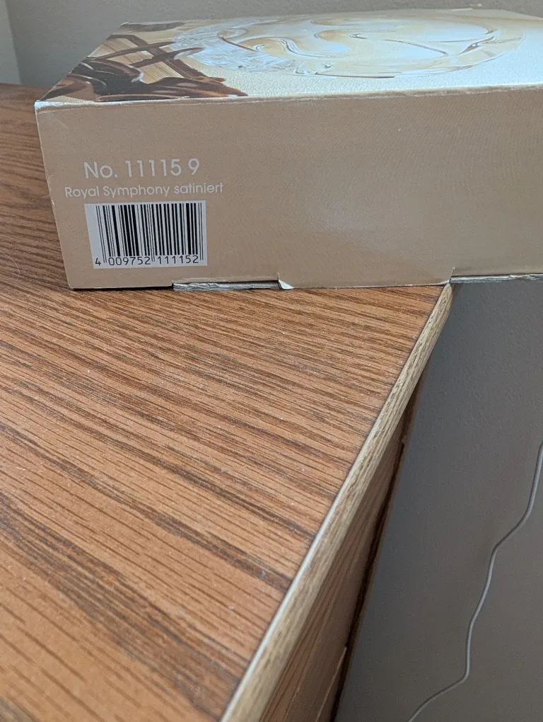 GIFTABLE - Walther Glas Dish/Ashtray - brand new in package image indicator(7)