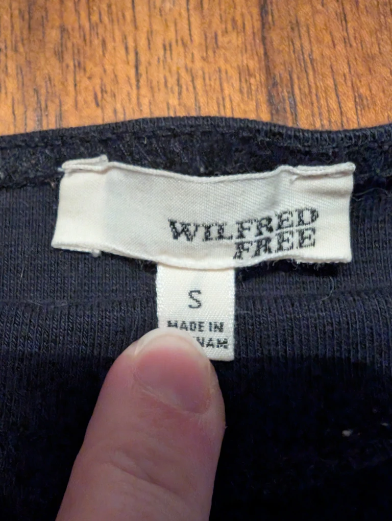 Wilfred Free Black Crop Top - photo 2