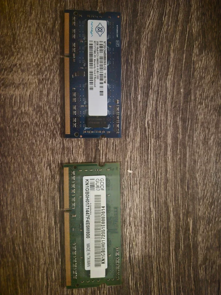 2x 2 GB DDR3 SODIMM RAM (laptop memory) #Cleanout