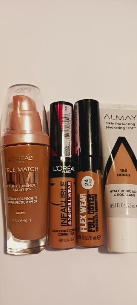 NEW !! L'Oreal, Almay Foundation Bundle