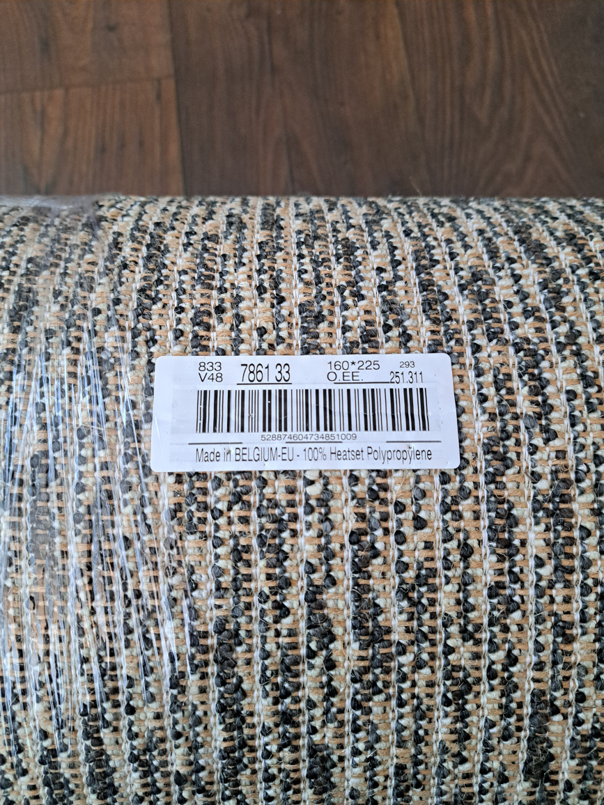 Area Rug - 5' x 7' - Made in Belgium - photo 4