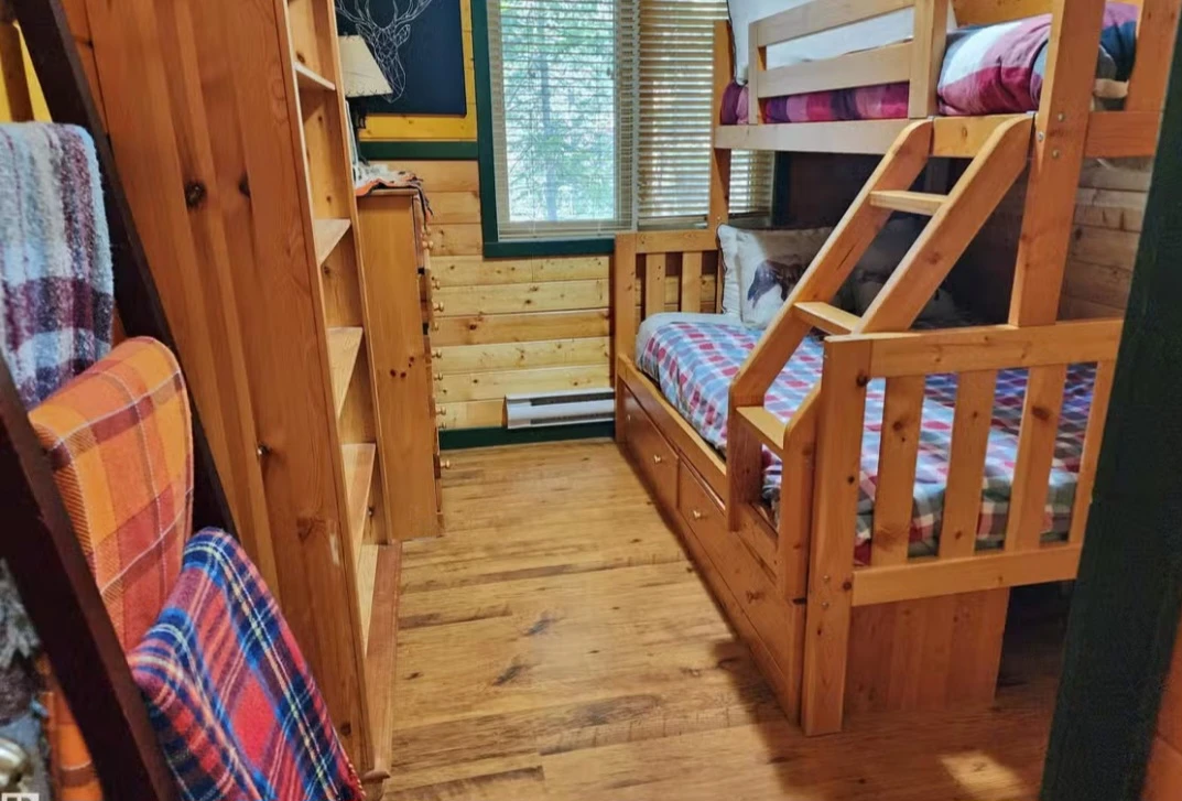 Wooden Bunk Bed - photo 2