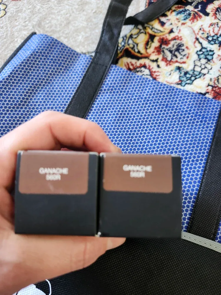 Huda Beauty #FauxFilter Luminous Matte Foundation - Ganache 560R image indicator(4)