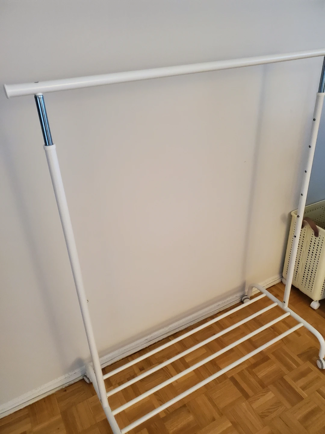 IKEA Rigga Clothes Rack - White - photo 2