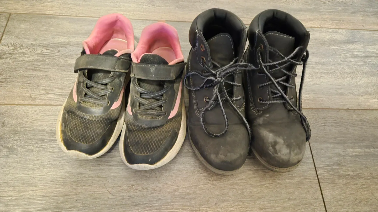 Girls' Athletic Shoes & Boots