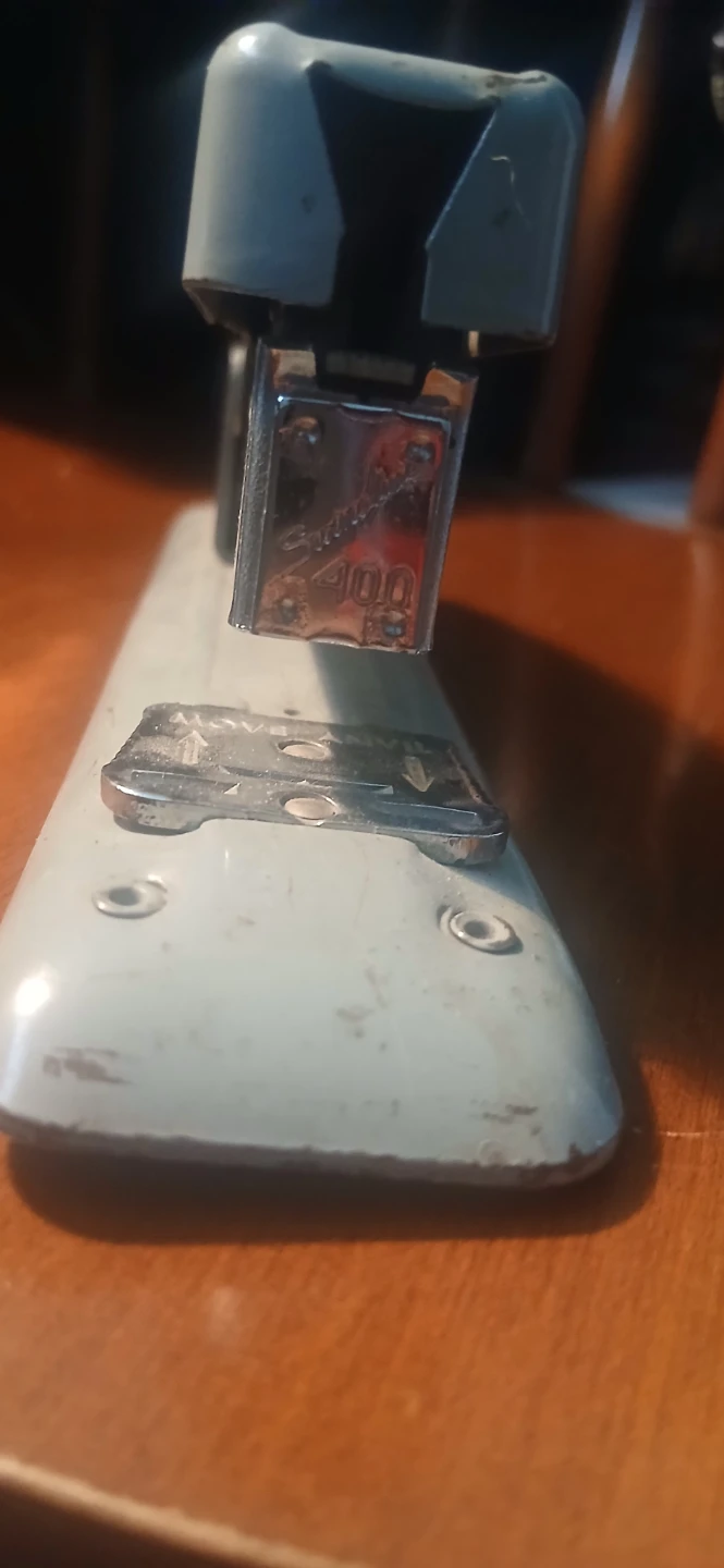 #clearout -Vintage Swingline 400 Stapler - photo 3