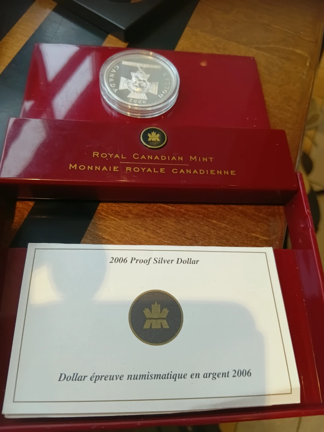2006 Royal Canadian Mint Proof Silver Dollar - photo 3