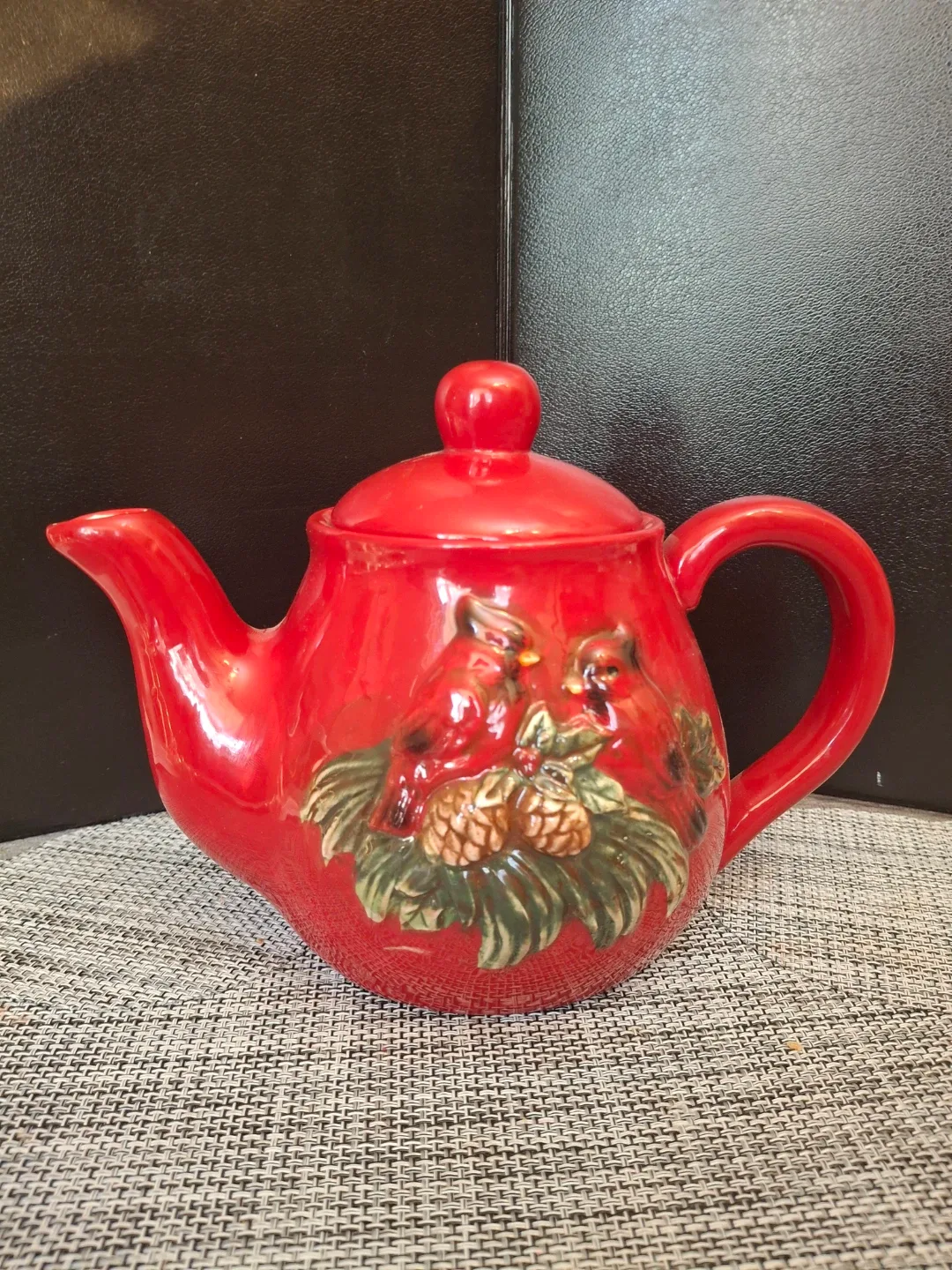 Red Cardinal Teapot - Food Safe image indicator(5)