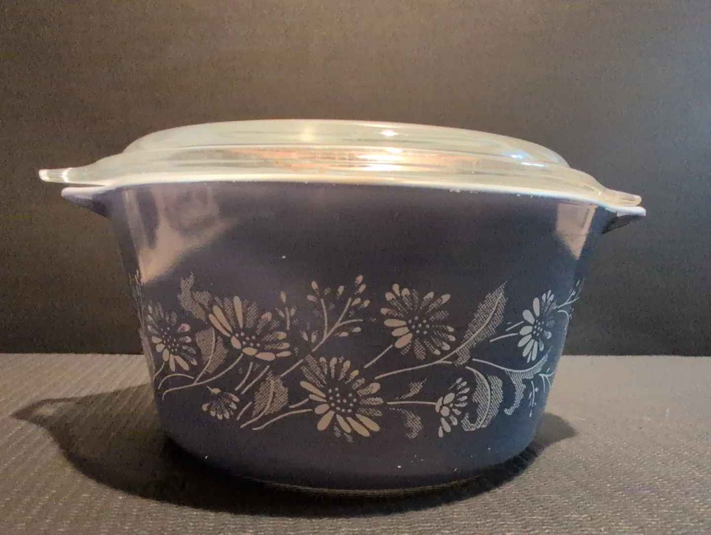 Pyrex Blue Daisy Casserole Dish with Lid