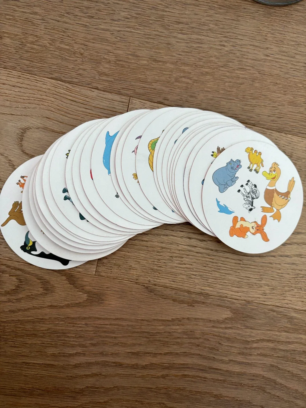 Dobble Kids Game by Asmodee image indicator(3)