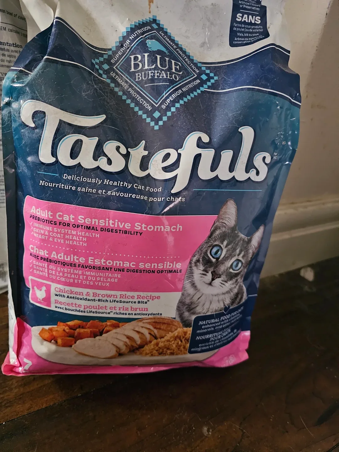 2 Bags of Blue Buffalo Cat Food image indicator(2)