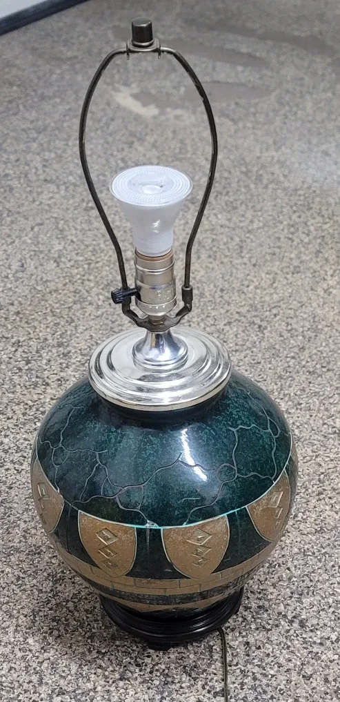 Green & Gold Accent Lamp image indicator(2)