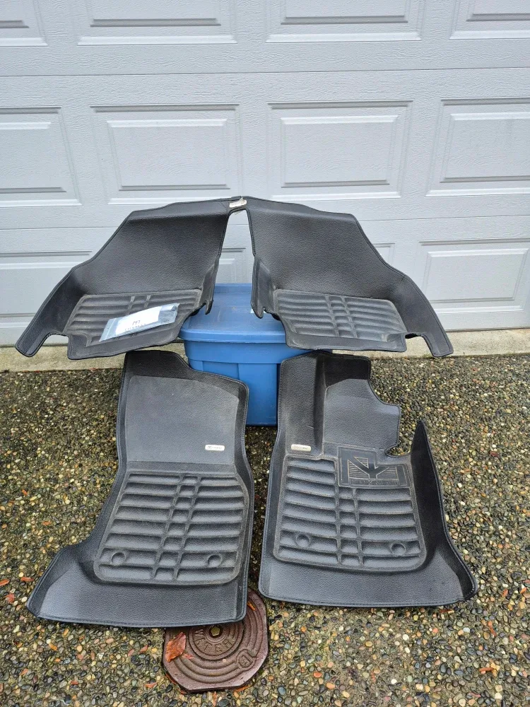 TuxMat Car Floor Mats - Black