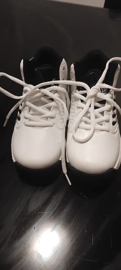 And1 White & Black Sneakers image indicator(2)