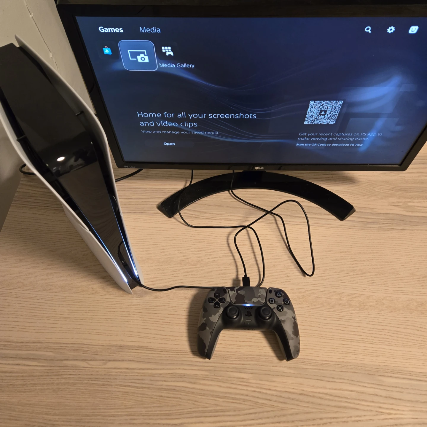 PS5 slim. CLEAN. Control, power cable, hdmi, charge.  Digital. - photo 2