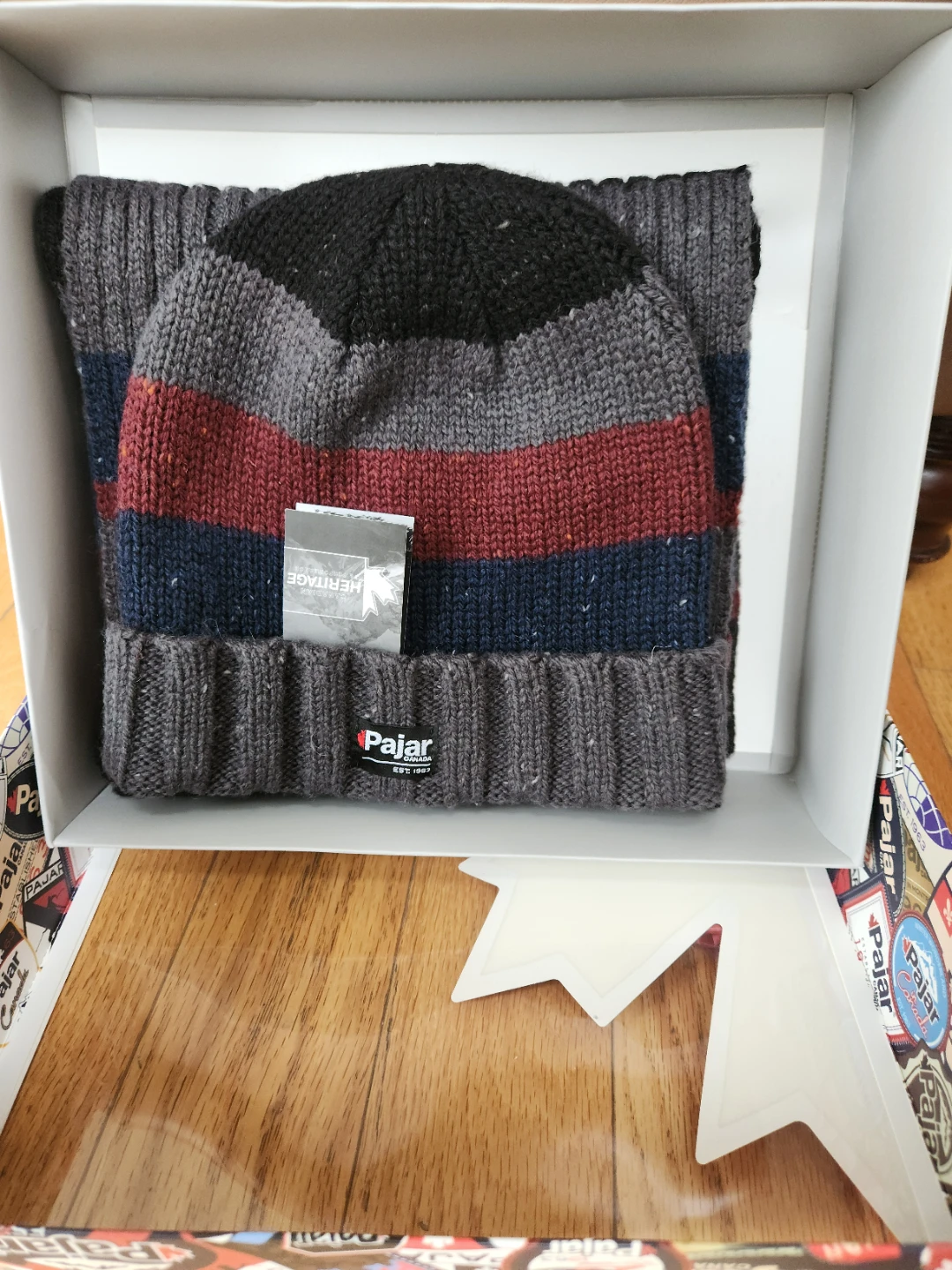 New PAJAR Canada Hat and Scarf Set - photo 4