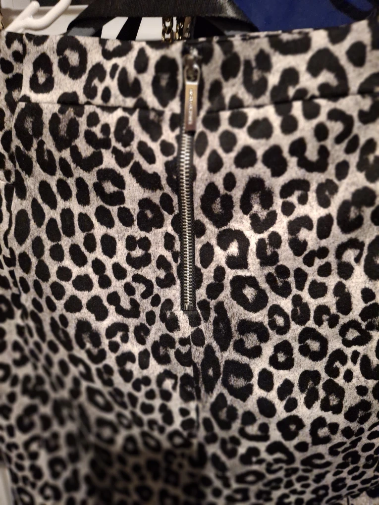 Michael Kors Leopard Print Skirt - Size M - photo 4