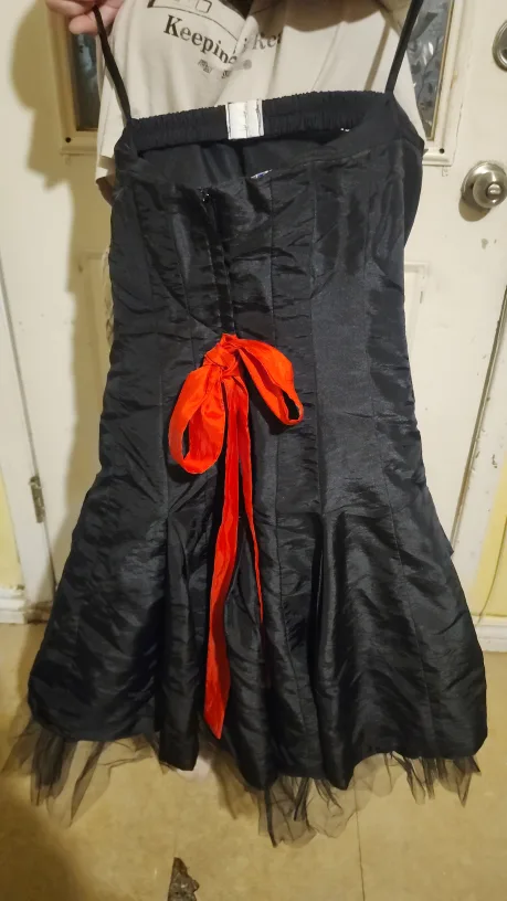 Black Dress with Red Ribbon image indicator(2)