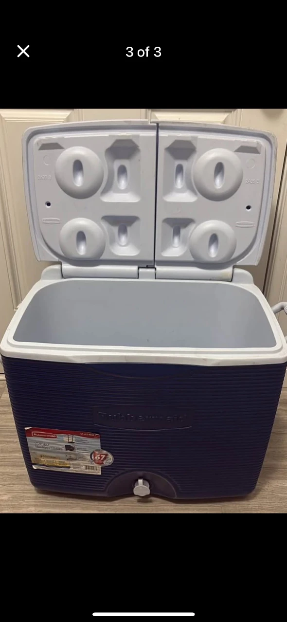 Rubbermaid Cooler - 45 qt (42.6 L) - photo 3