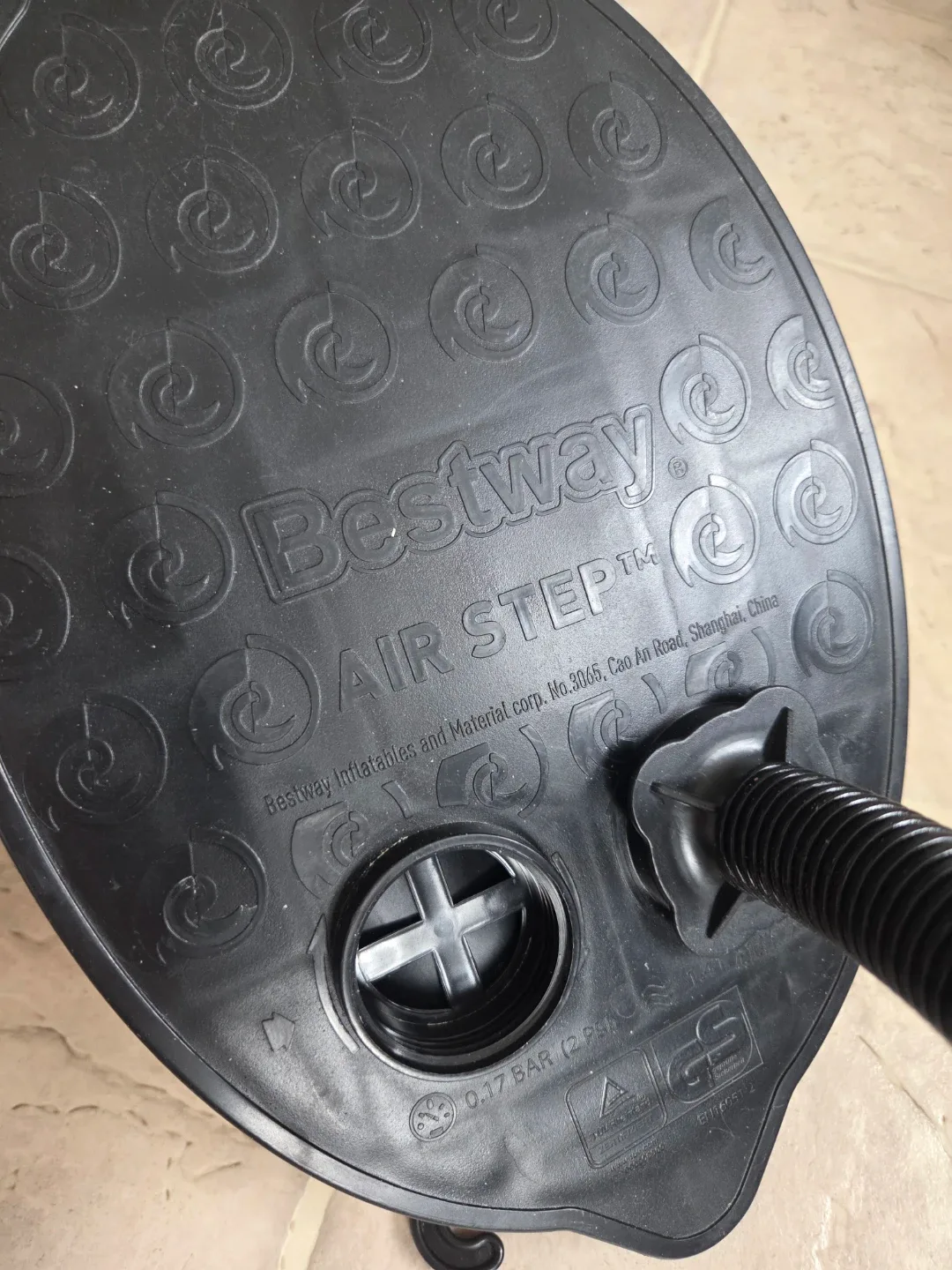 Like New Foot Air Pump, High-Volume Bellows Inflator image indicator(3)