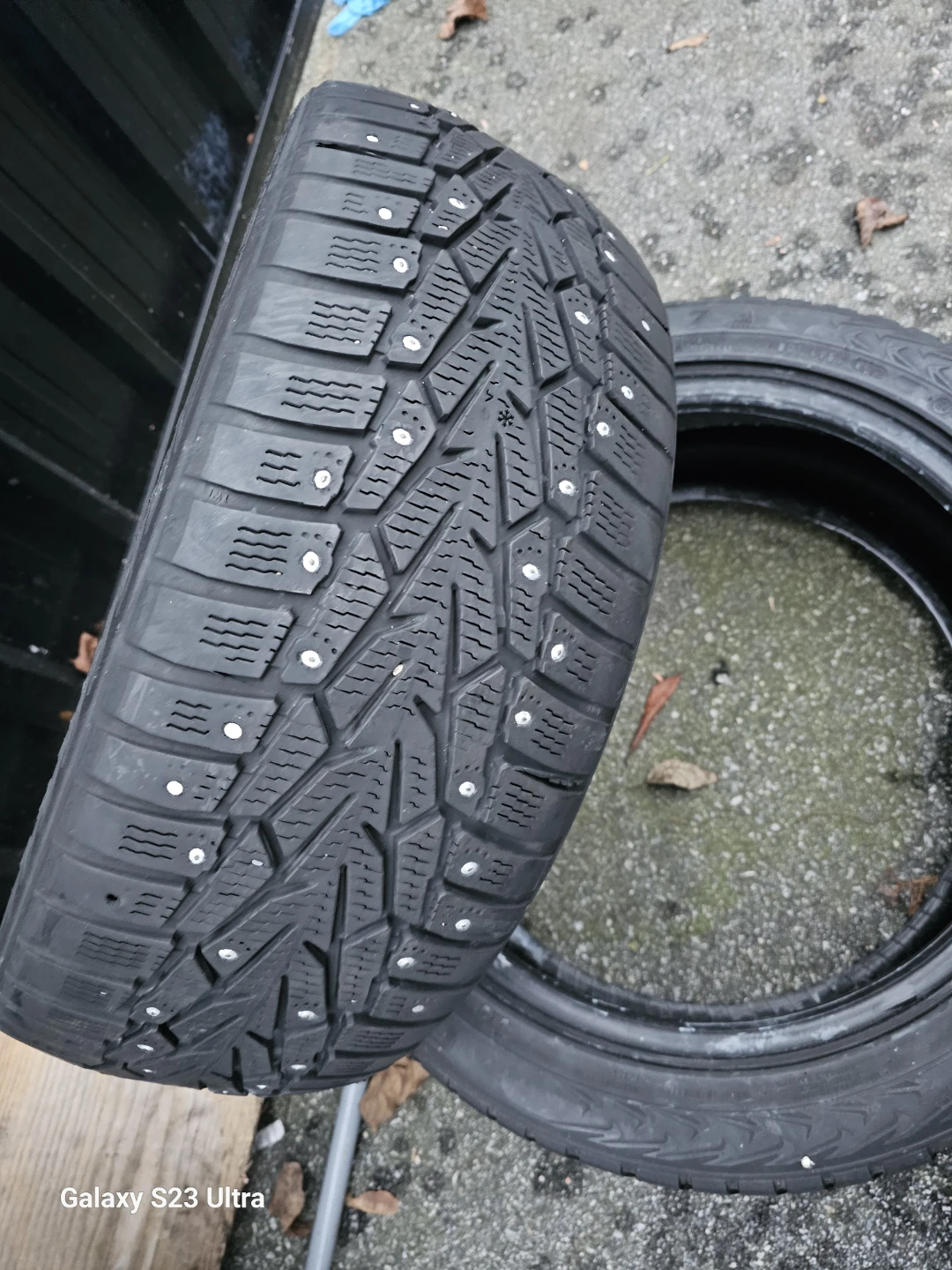 Studded Winter Tires - 205/50R17 93T XL - photo 2