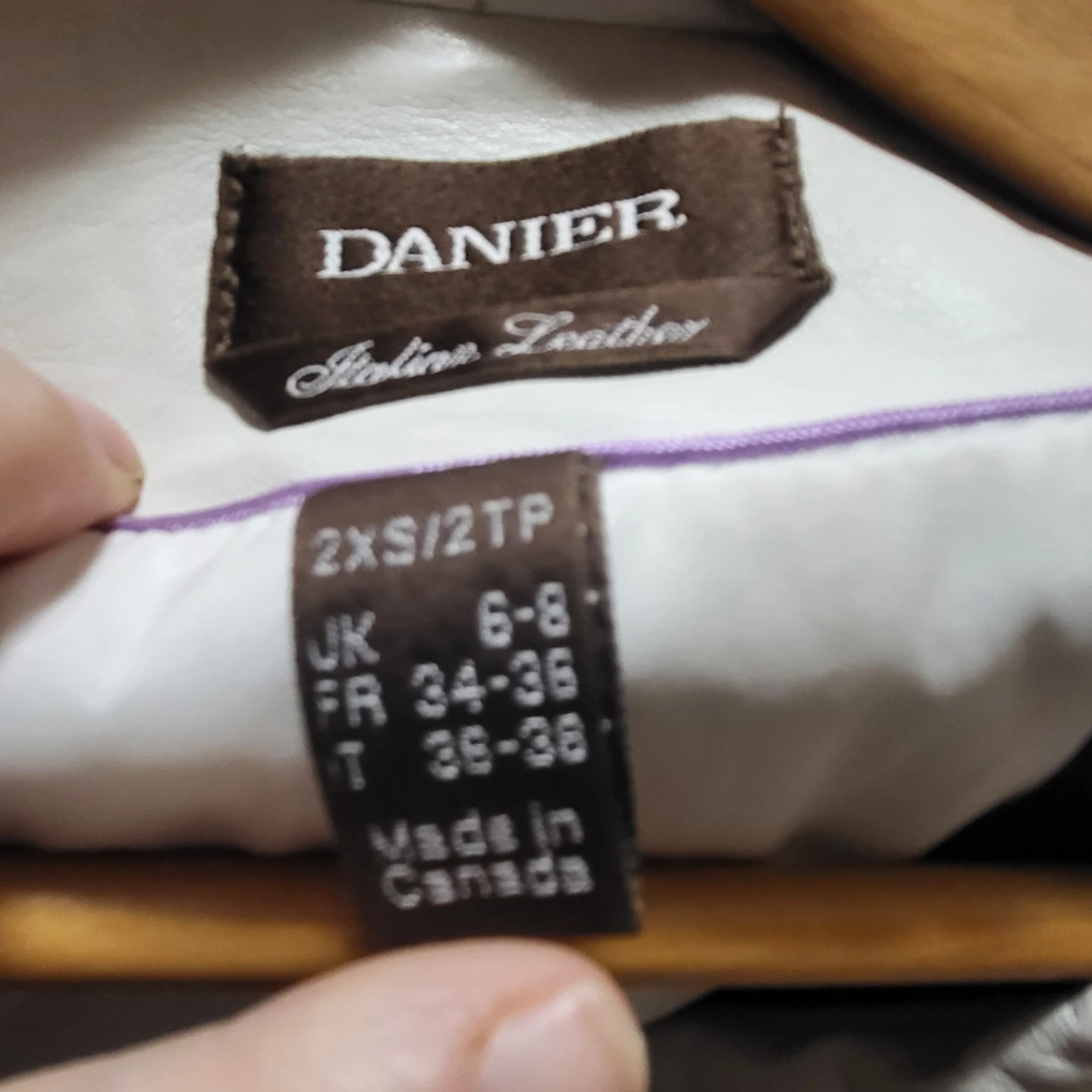 Danier Italian Leather Jacket - 2XS - photo 3