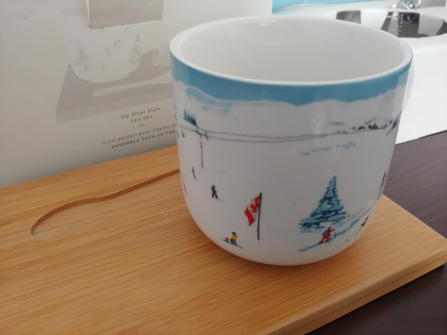 Indigo Ski Scene Tea Set - New in Box - photo 3