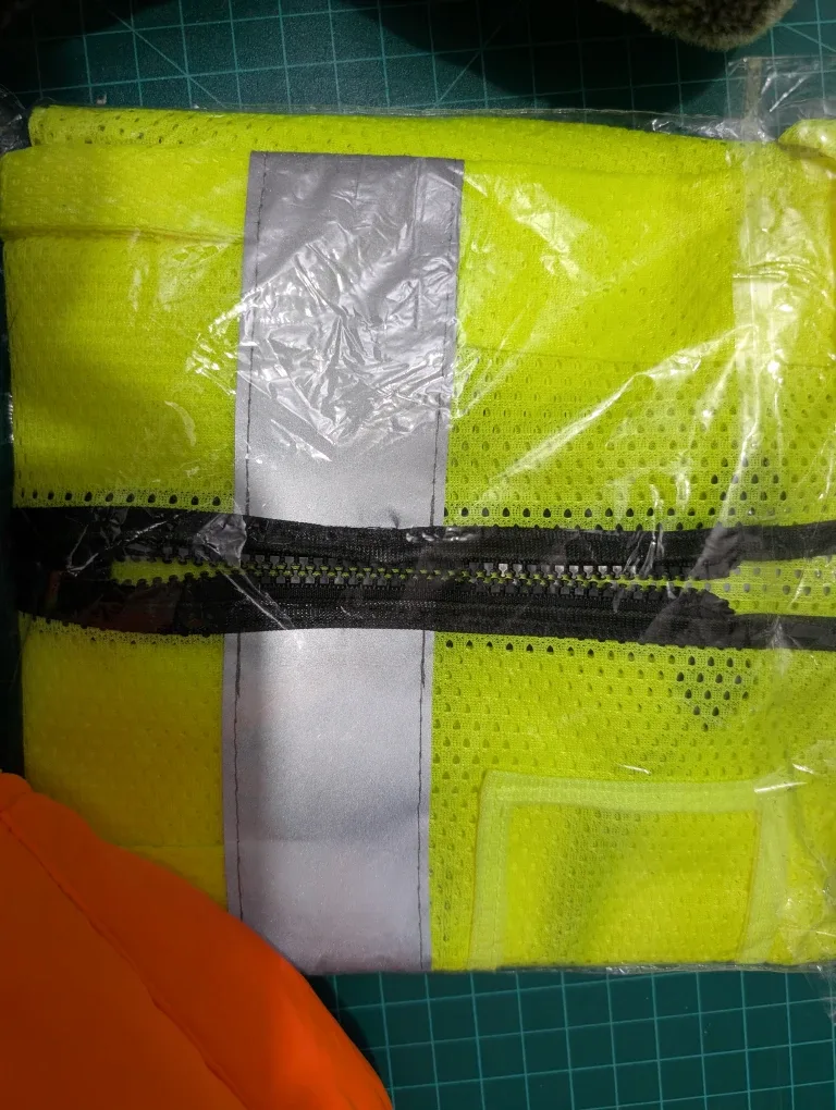 High Visibility Safety Vest & Winter Hats - NEW image indicator(3)