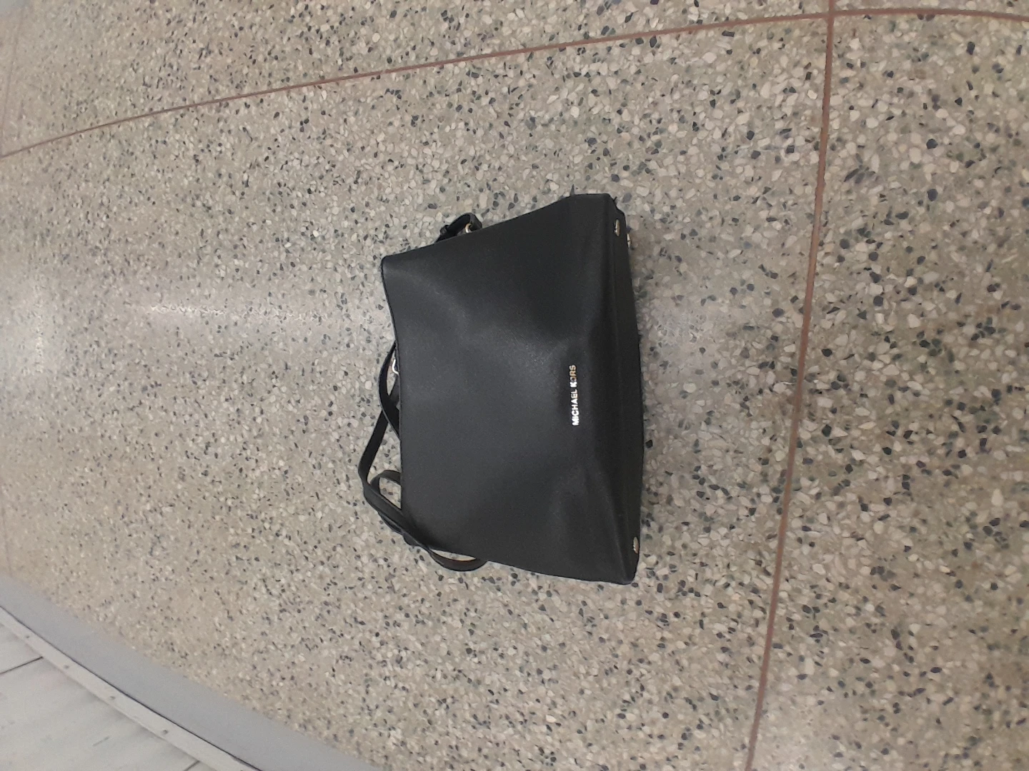 Michael Kors Black Handbag Classic - photo 5