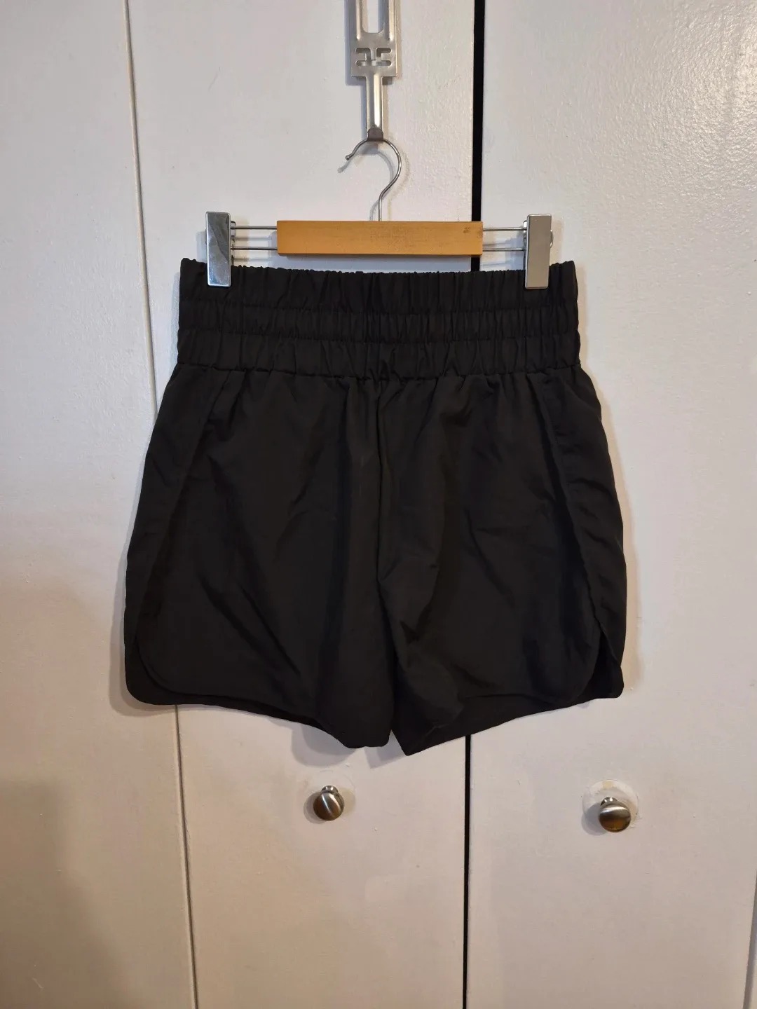 Workout attire image indicator(5)