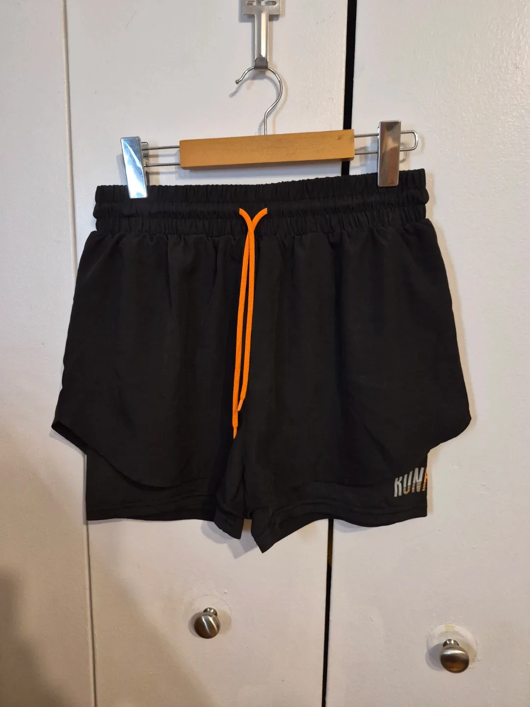 Workout attire image indicator(6)