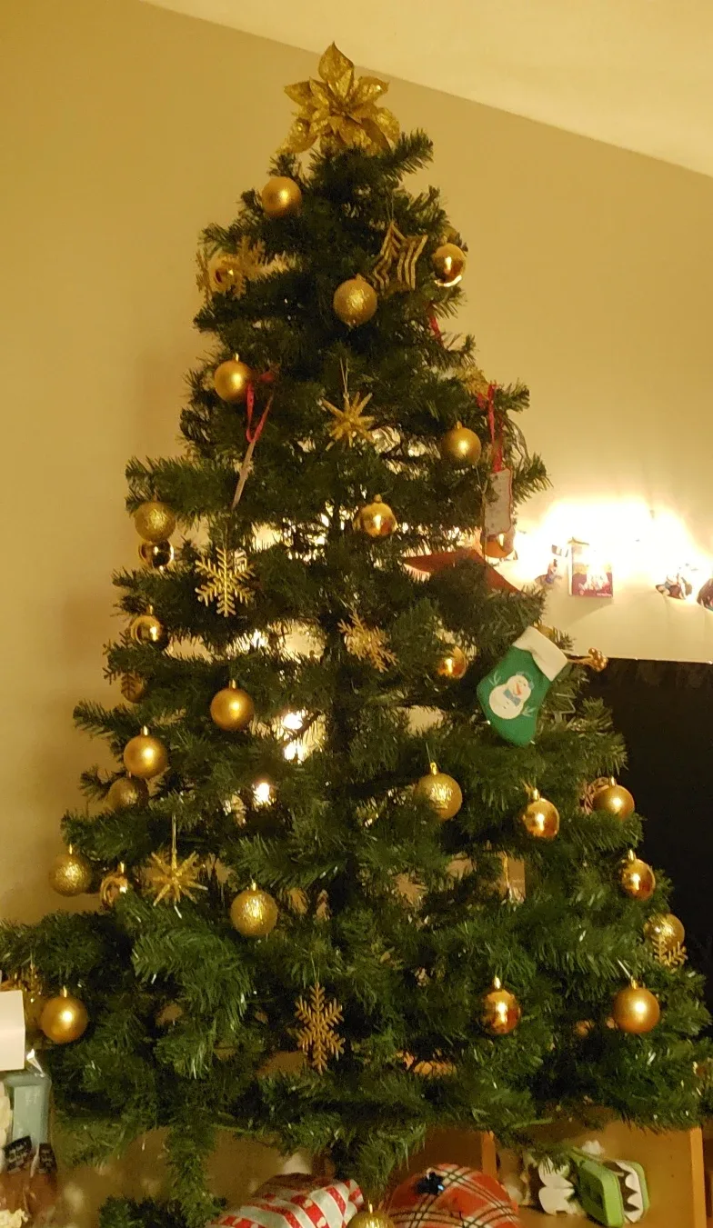 NOMA 6 1/2' Pre-Lit Colour-Changing Christmas Tree