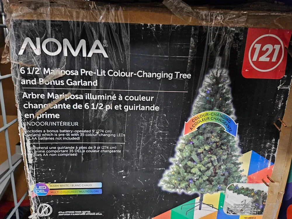 NOMA 6 1/2' Pre-Lit Colour-Changing Christmas Tree image indicator(3)