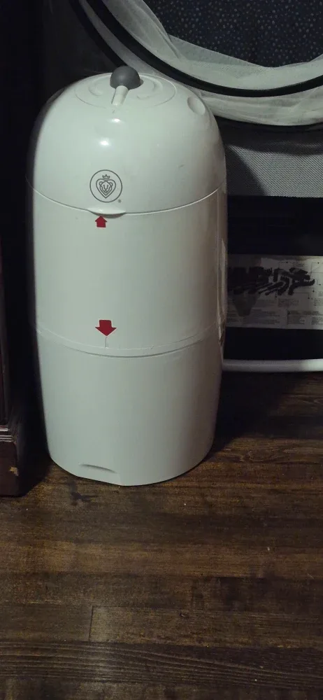 Munchkin Step Diaper Pail image indicator(2)