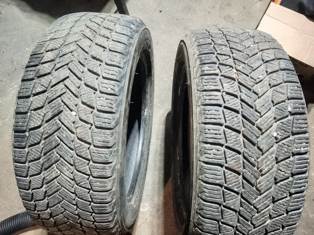 Michelin X-Ice Snow Tires 215/55R17