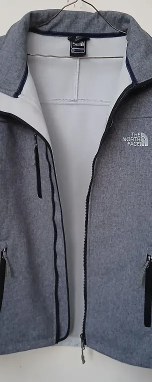 The North Face Flight Series Jacket - Size L image indicator(4)