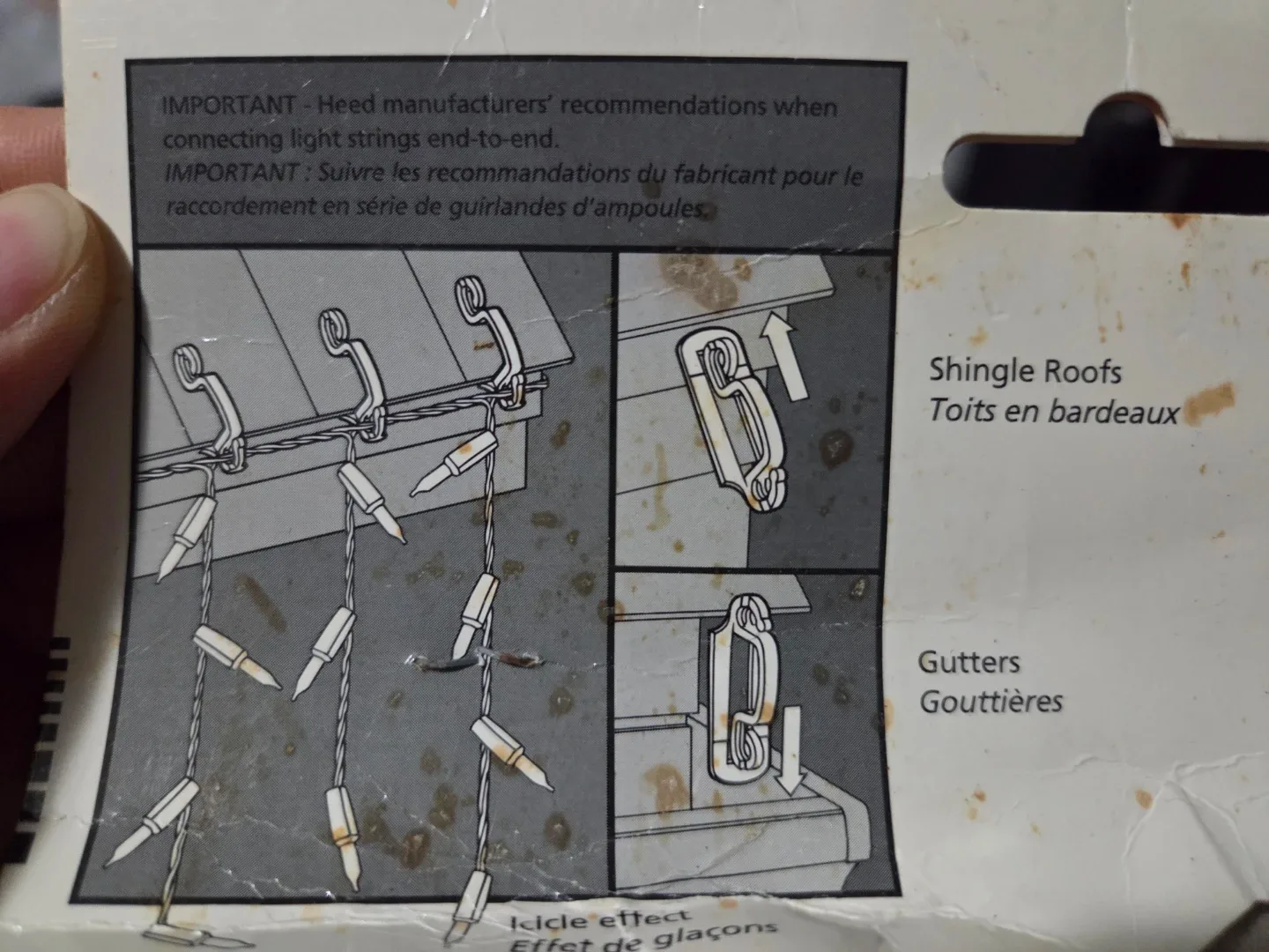 Brand New 20 Lites Up Icicle Light Clips For Gutters image indicator(3)