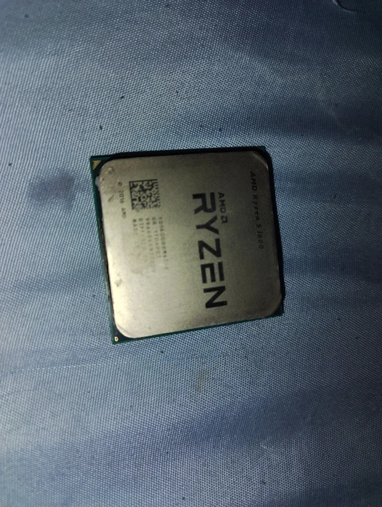 AMD Ryzen 5 1600 CPU - fully new used for 2 weeks