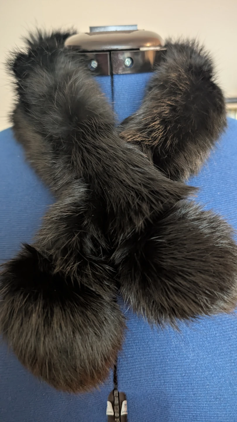 Black Fur Scarf - photo 2