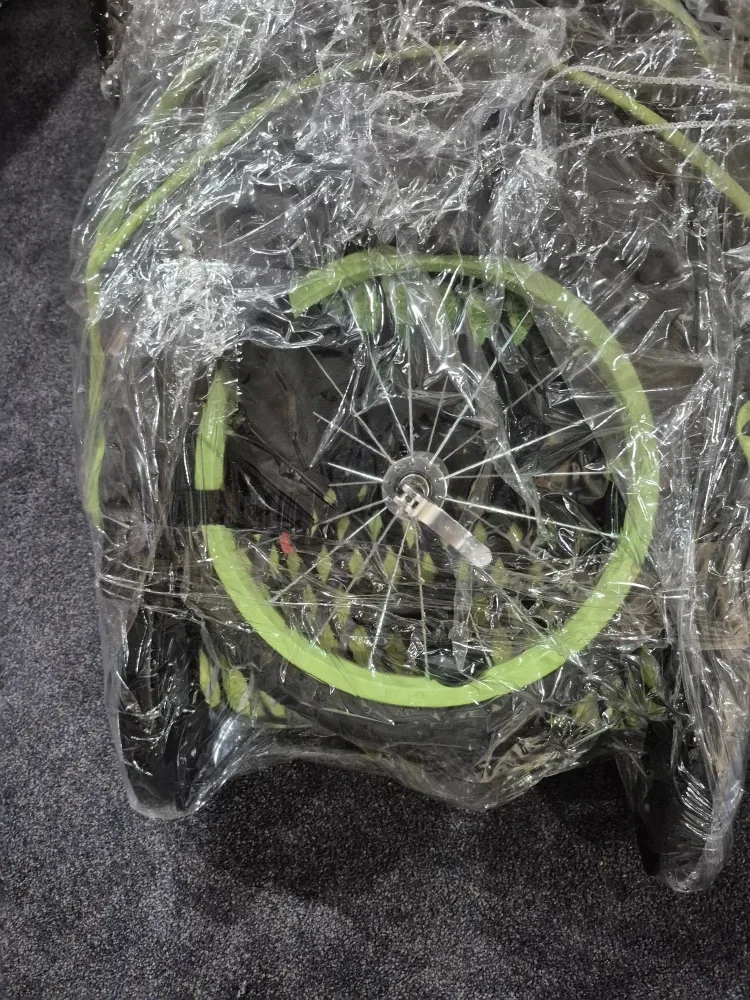 Kids' Green Trimmed Stroller image indicator(2)