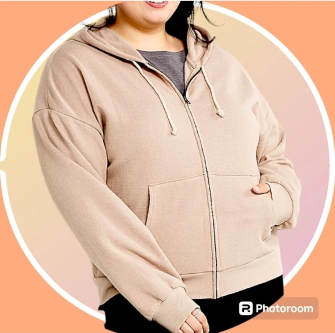 #Cleanout ♻️ NWT Zip Up Hoodie w Pockets 3XL